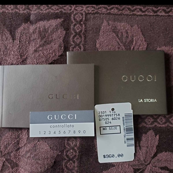 Authentic Gucci Purse - Picture 8 of 8
